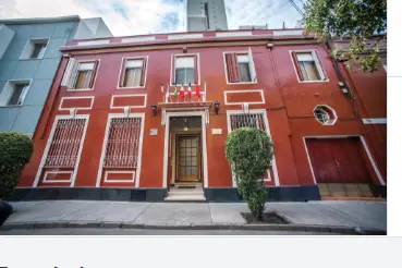 Fachada do Hotel Sahara Inn em Santiago